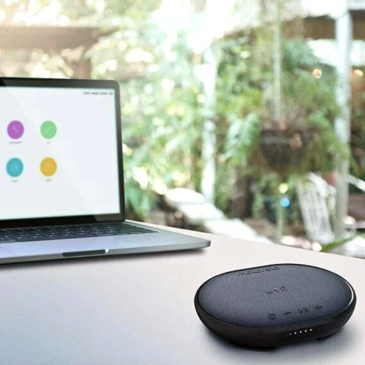 MOTO-SUB500 Bocina Motorola Sonic Sub 500 Bluetooth (Carga Inal€ðmbrica 5W) Resistente al Agua (IPX7) en color Negro - Tecnología AltérCo